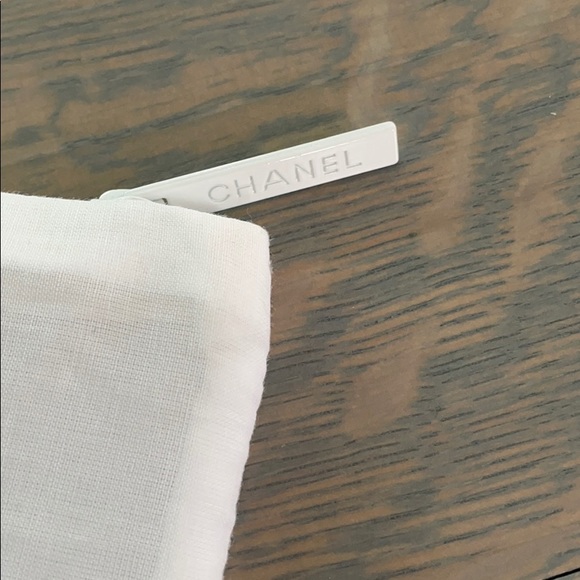 Chanel fabric pouch - Picture 4 of 5